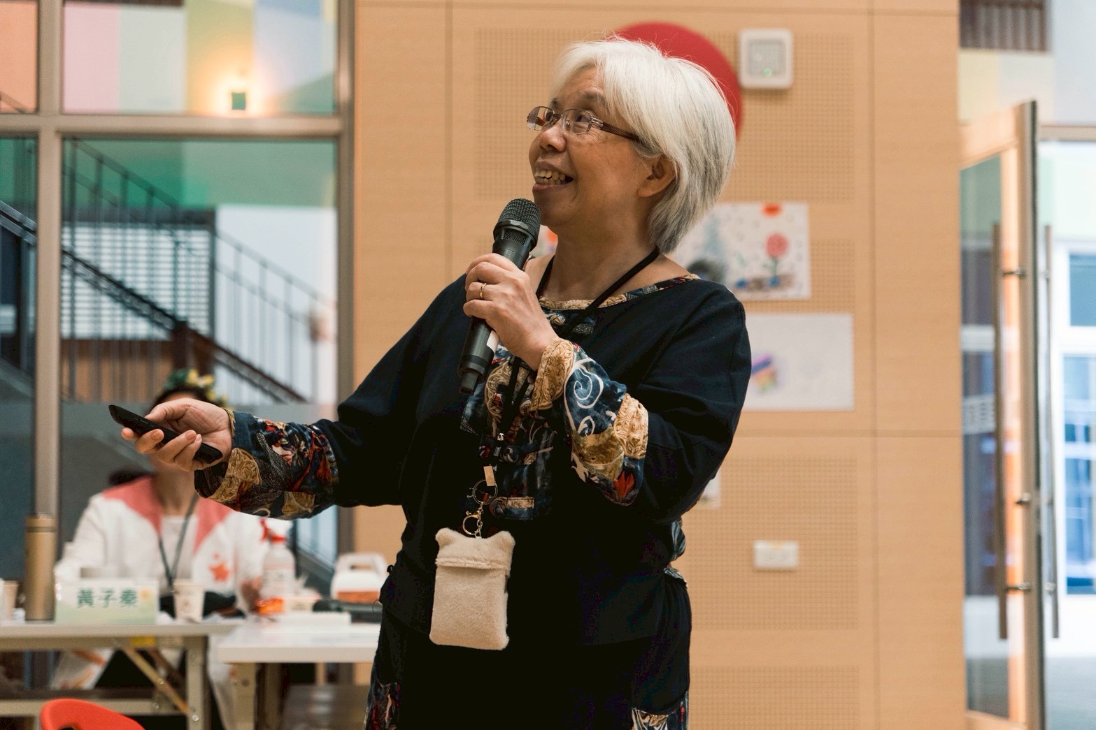 在胡淑琴副教授的引領下，我們學習傾聽內在的聲音，從照顧他人回到善待自己