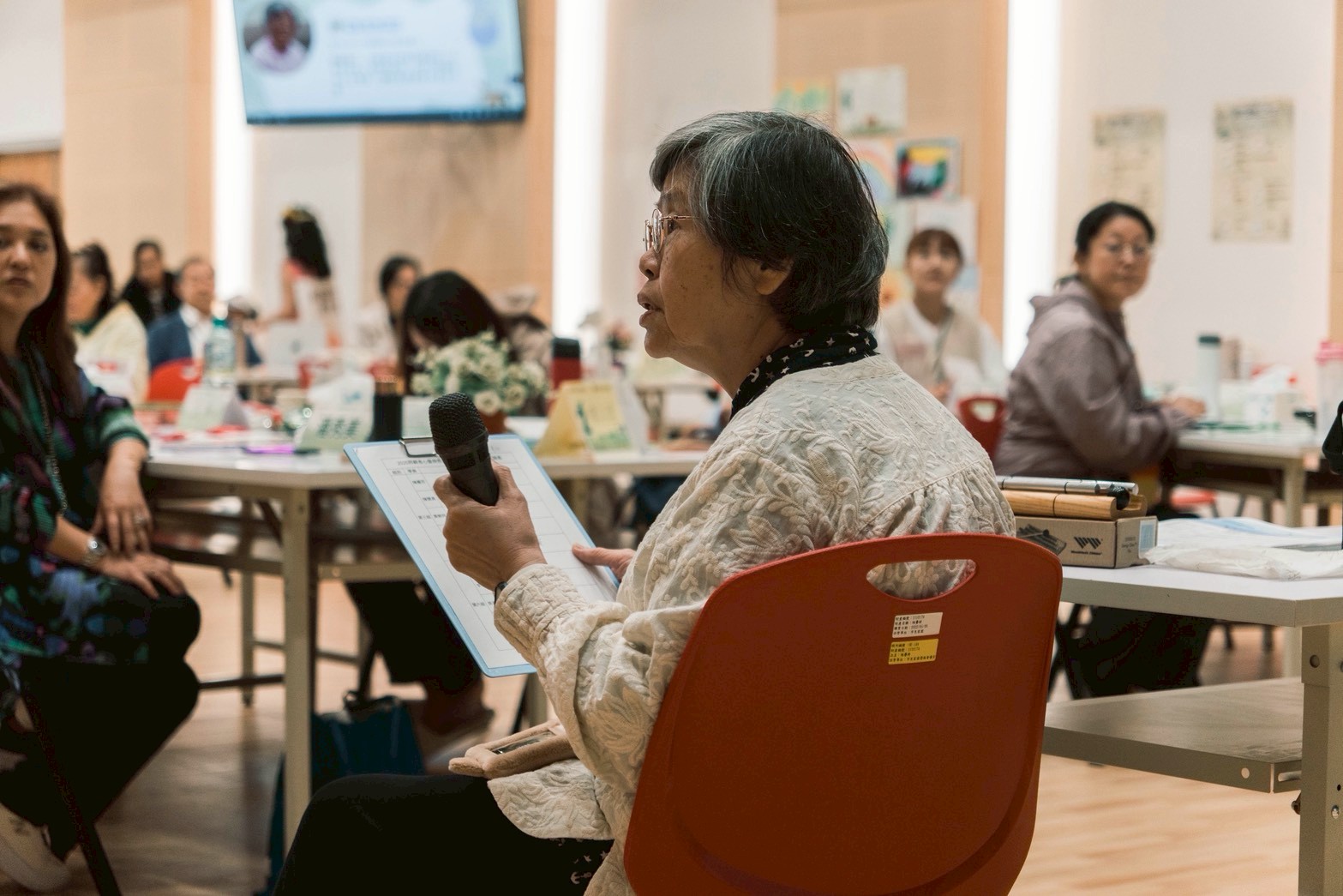 🌱在葉寶貴老師輕柔的引導中，我們緩緩靜下心，回到身體，回到當下